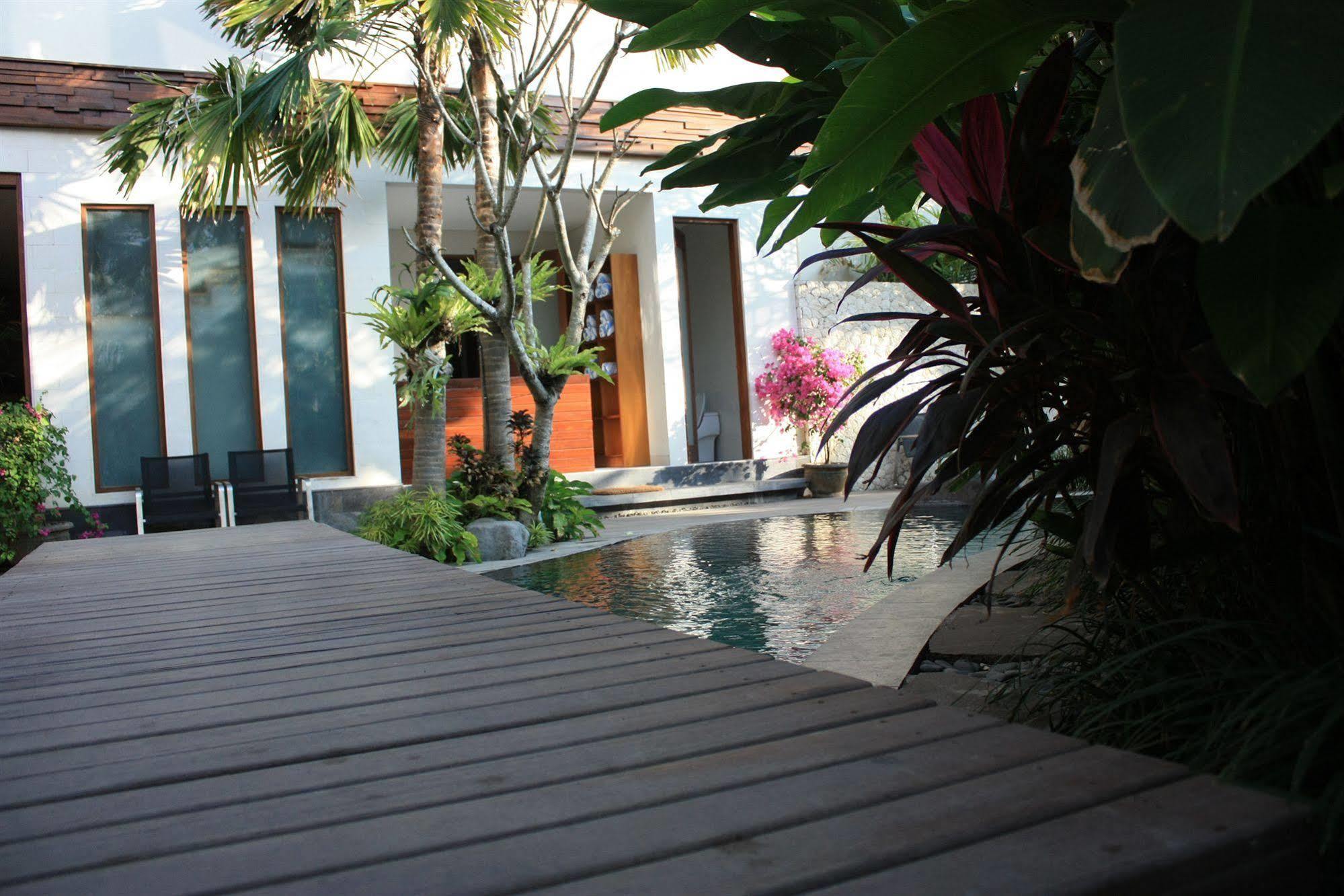 The Dipan Resort, Villas And Spa Seminyak  Exterior photo