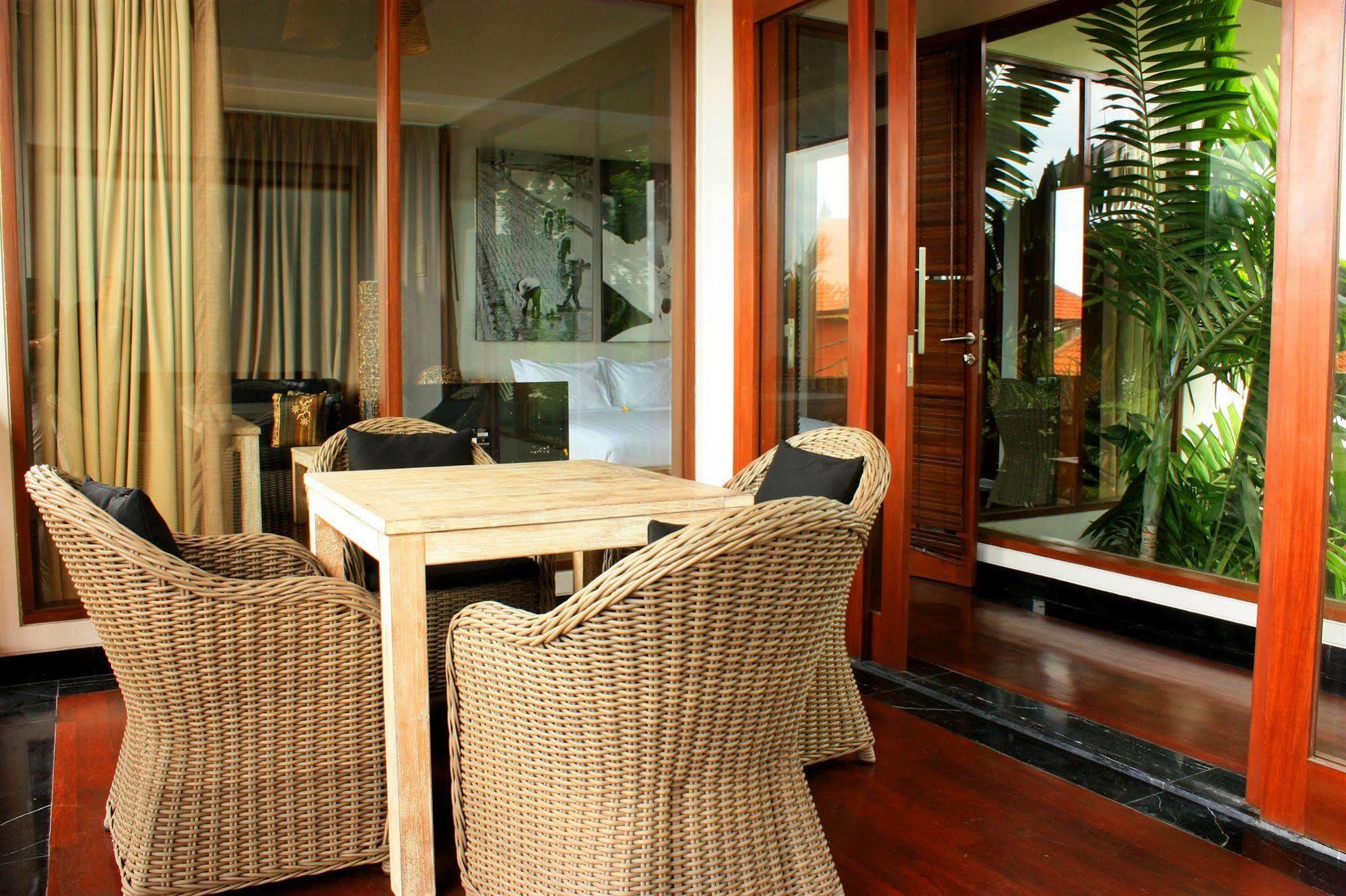 The Dipan Resort, Villas And Spa Seminyak  Exterior photo
